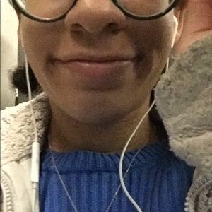 Meet your Posher, Olivia
